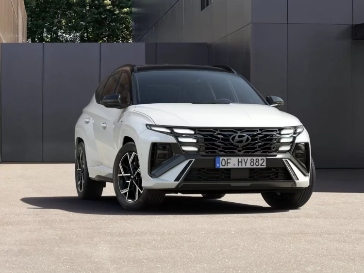 Hyundai TUCSON N Line Ukryte parametryczne światła w stylu